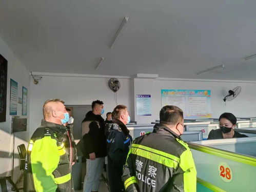 青冈县交通运输局联合县公安局交警大队深入驾校督导检查疫情防控及驾考工作开展情况